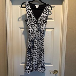 White House Black Market Dress Black/White Sleeveless Faux Wrap Size M (327)